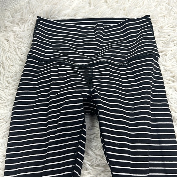 Lululemon Wunder Under Crop (High-Rise) *21" Parallel Stripe Black White - Picture 2 of 6